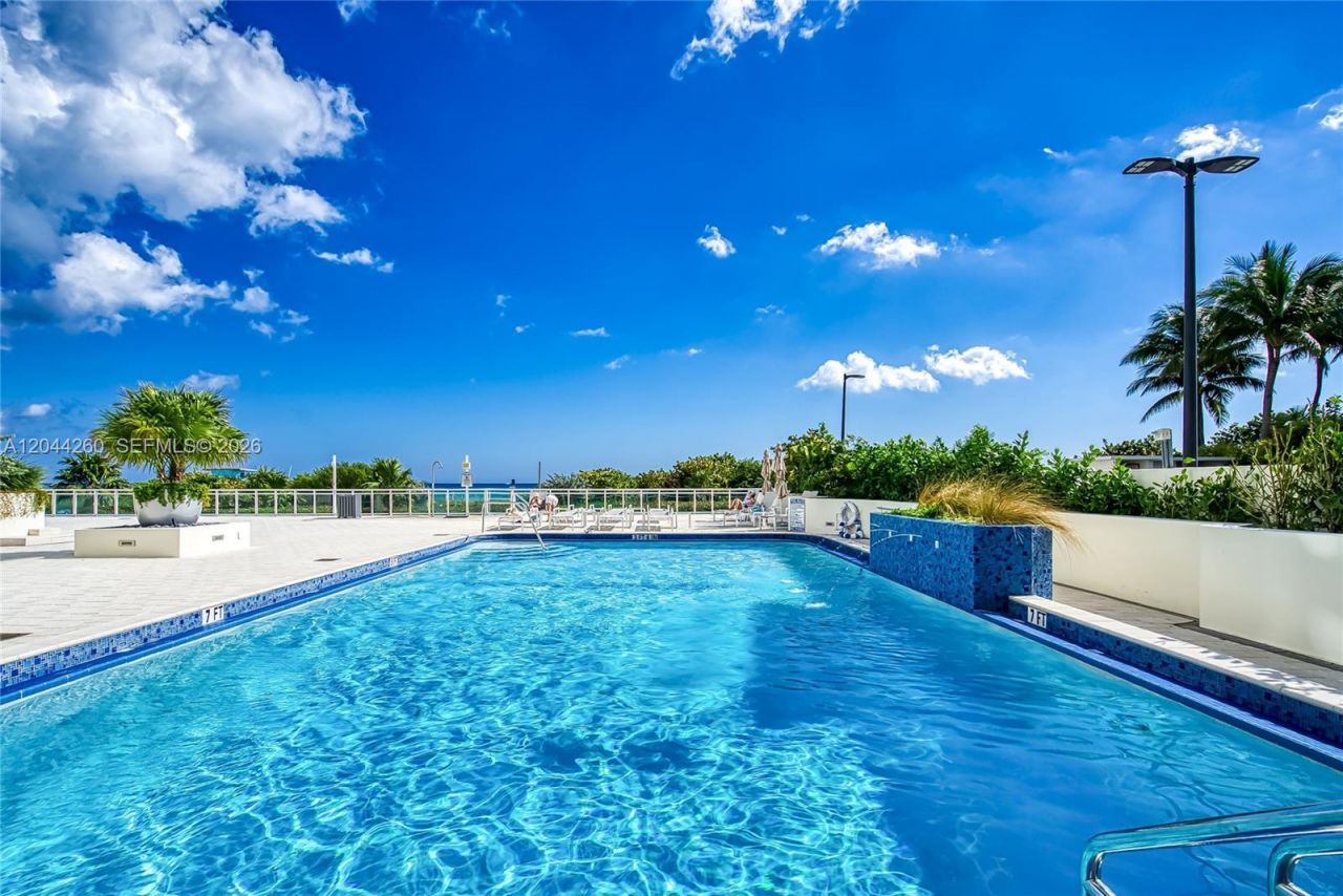 6917 Collins Ave, Unit 1012, Miami Beach, FL 33141 Photo