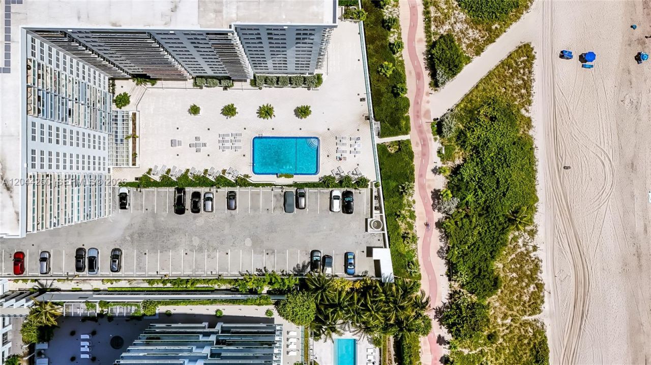 6917 Collins Ave, Unit 1012, Miami Beach, FL 33141 Photo