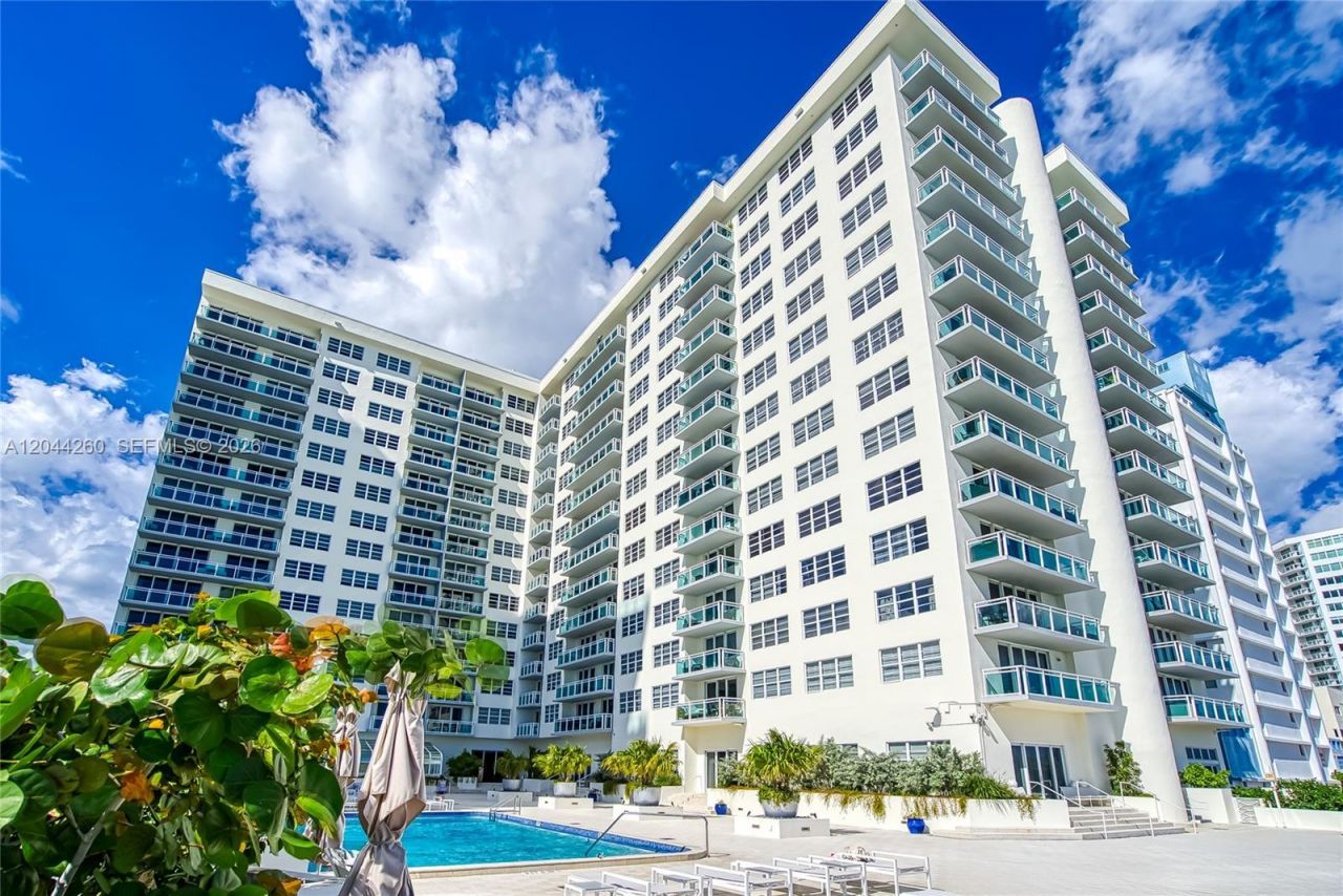 6917 Collins Ave, Unit 1012, Miami Beach, FL 33141 Photo