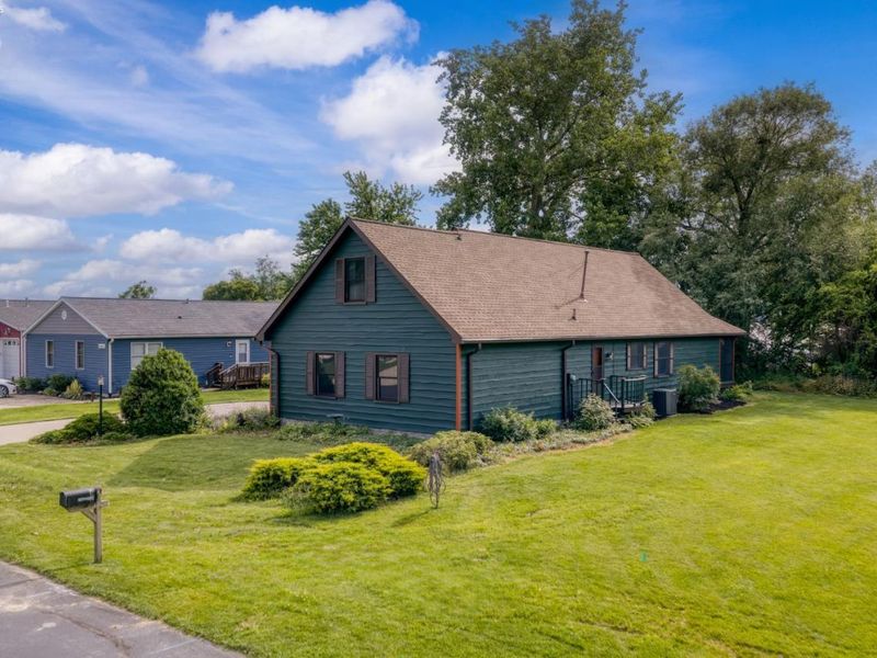 2350 s commodore Court, Marblehead, OH 43440 Photo 11