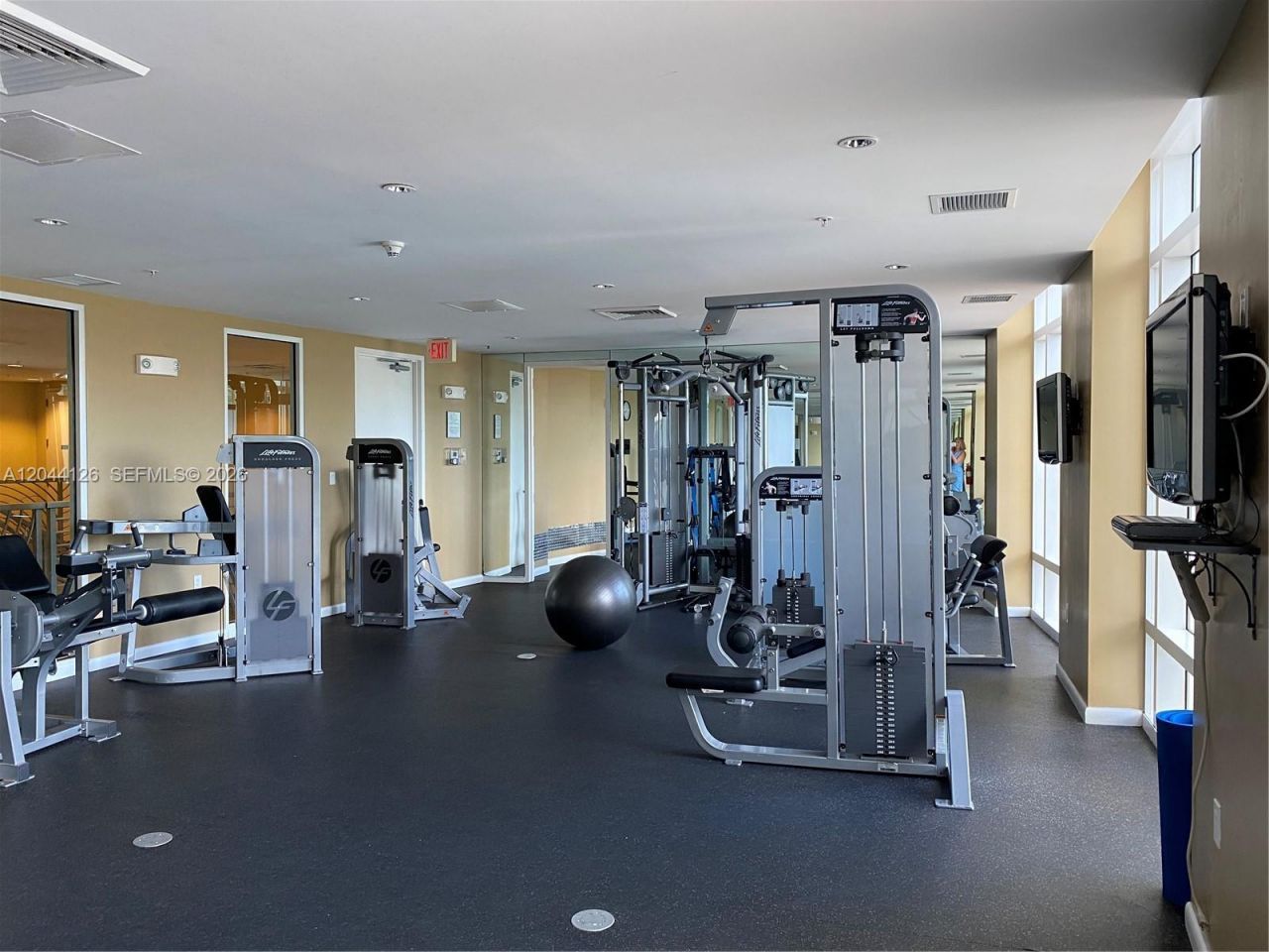 1745 E Hallandale Beach Blvd , Unit 401W, Hallandale Beach, FL 33009 Photo