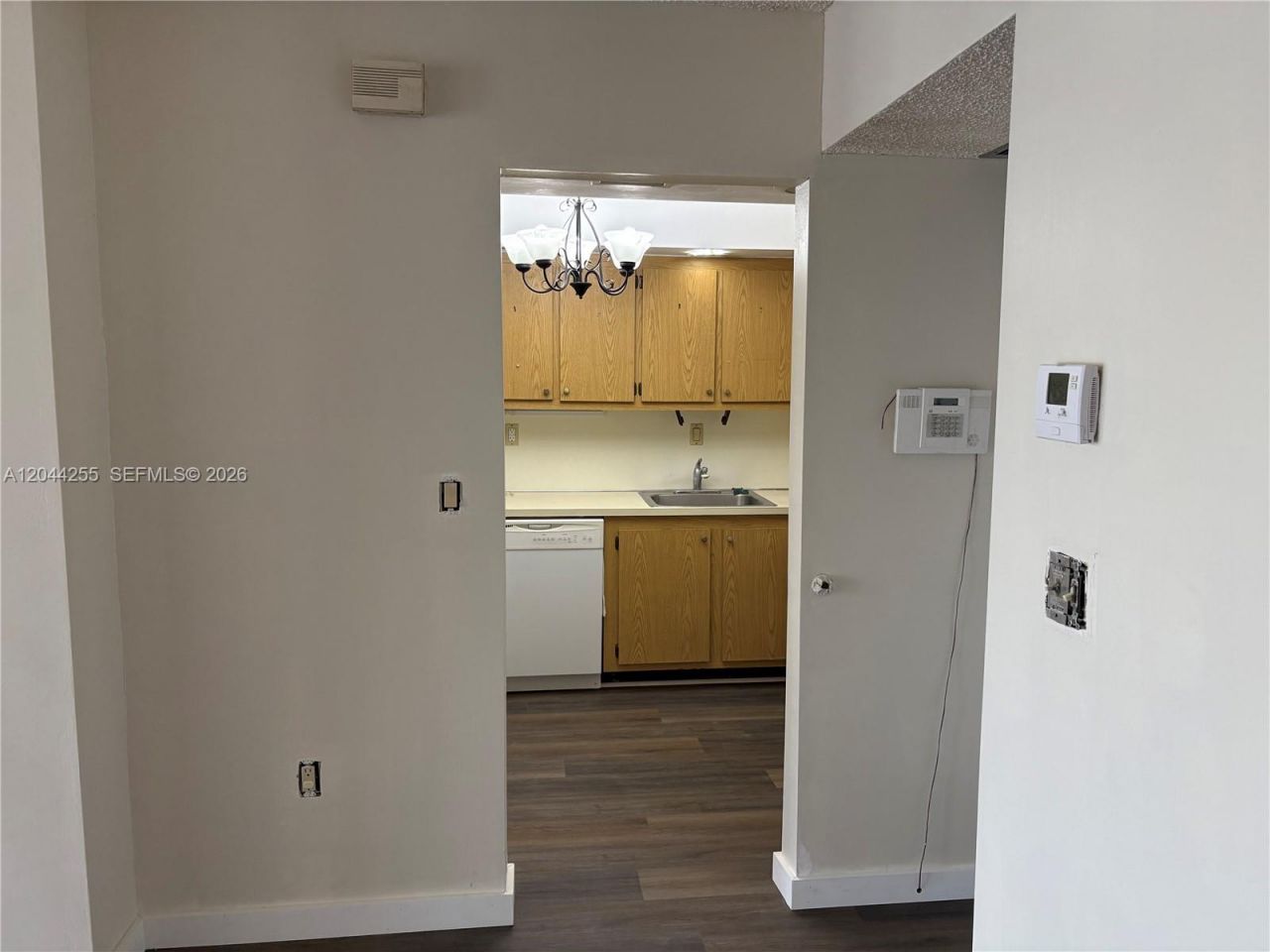 3701 N Country Club Dr , Unit 207, Aventura, FL 33180 Photo
