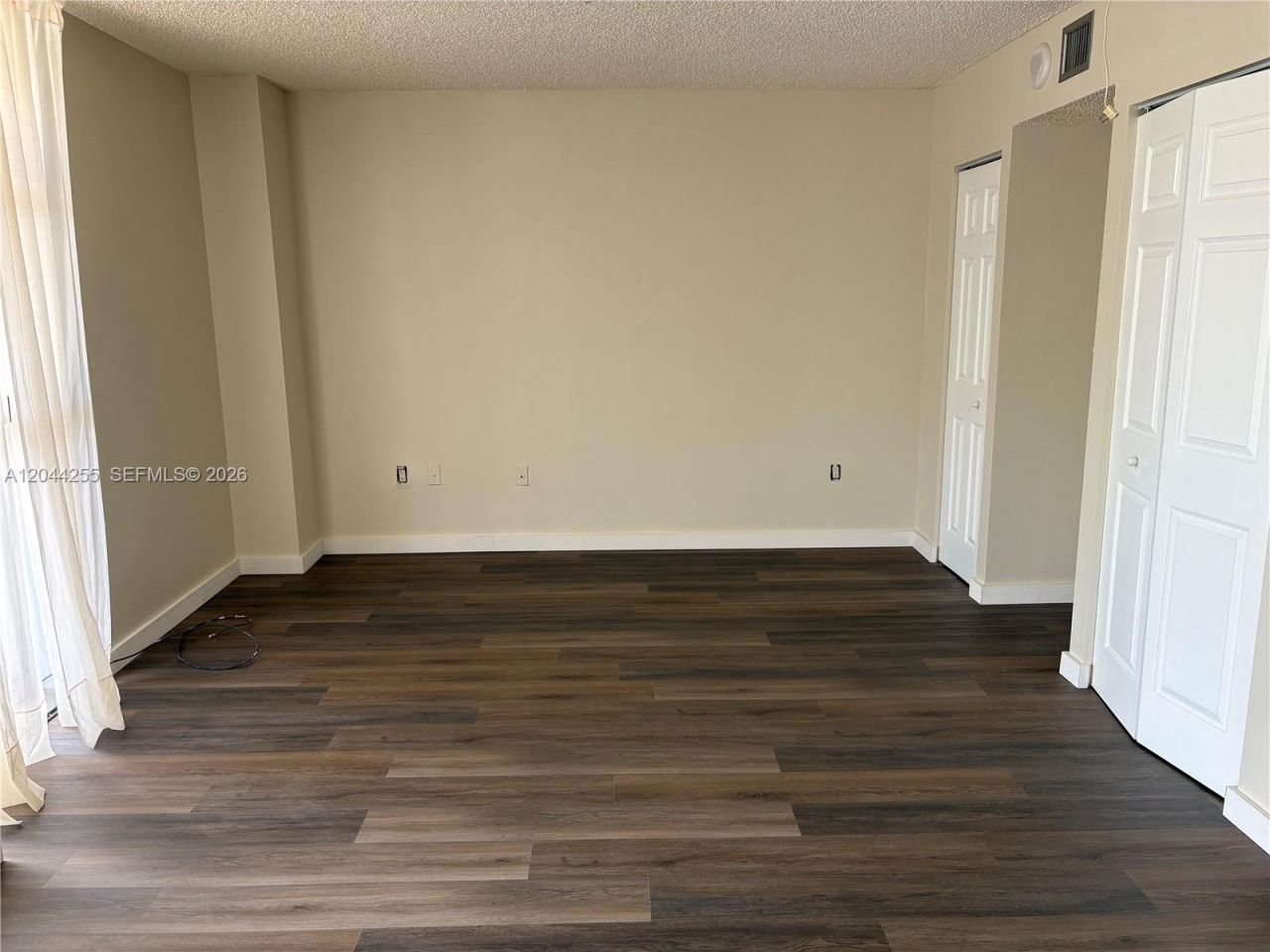 3701 N Country Club Dr , Unit 207, Aventura, FL 33180 Photo