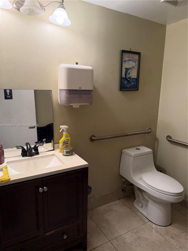 10871 NW 122nd St , Unit 30, Medley, FL 33178 Photo