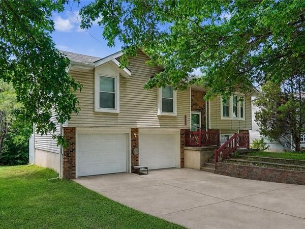 2940 S 42nd Street, Kansas City, KS 66106
