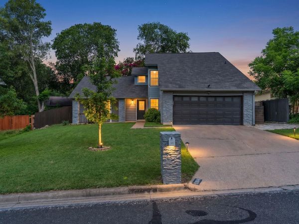 7906 Keneshaw DR, Austin, TX 78745