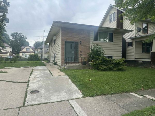 3217 S Harrison Street, Fort Wayne, IN 46807