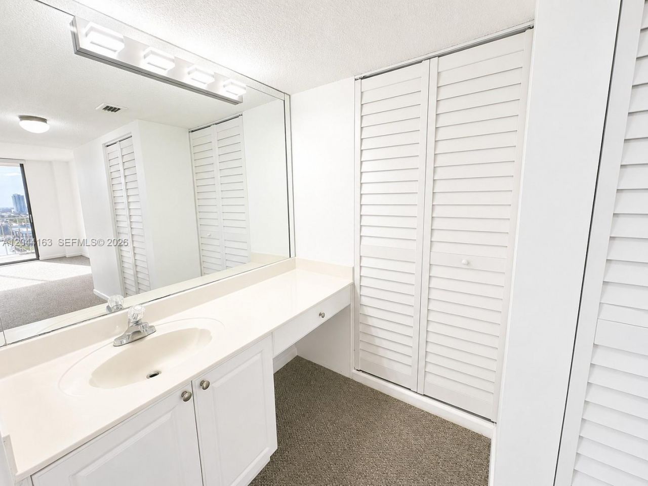 290 174th St , Unit 1207, Sunny Isles Beach, FL 33160 Photo