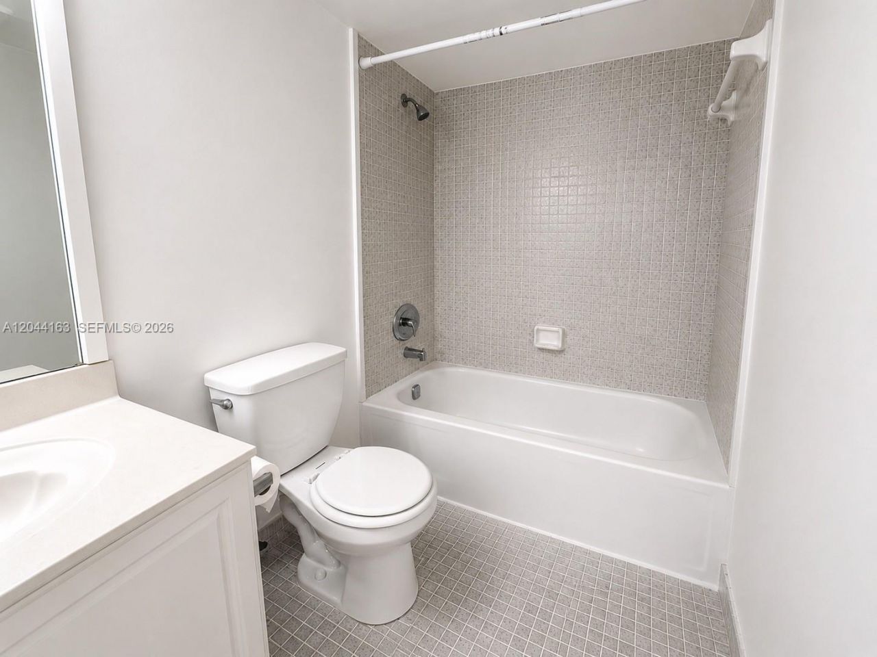 290 174th St , Unit 1207, Sunny Isles Beach, FL 33160 Photo