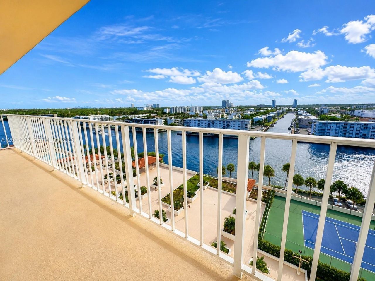290 174th St , Unit 1207, Sunny Isles Beach, FL 33160 Photo