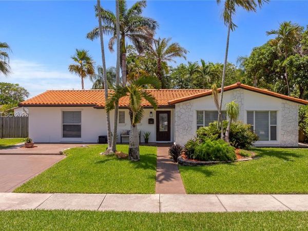 9030 SW 184th Ter , Cutler Bay, FL 33157