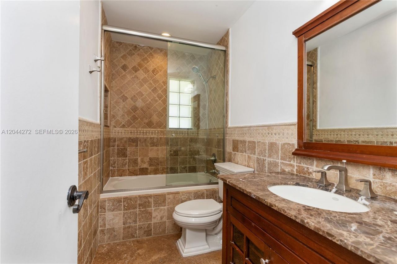 9030 SW 184th Ter , Cutler Bay, FL 33157 Photo