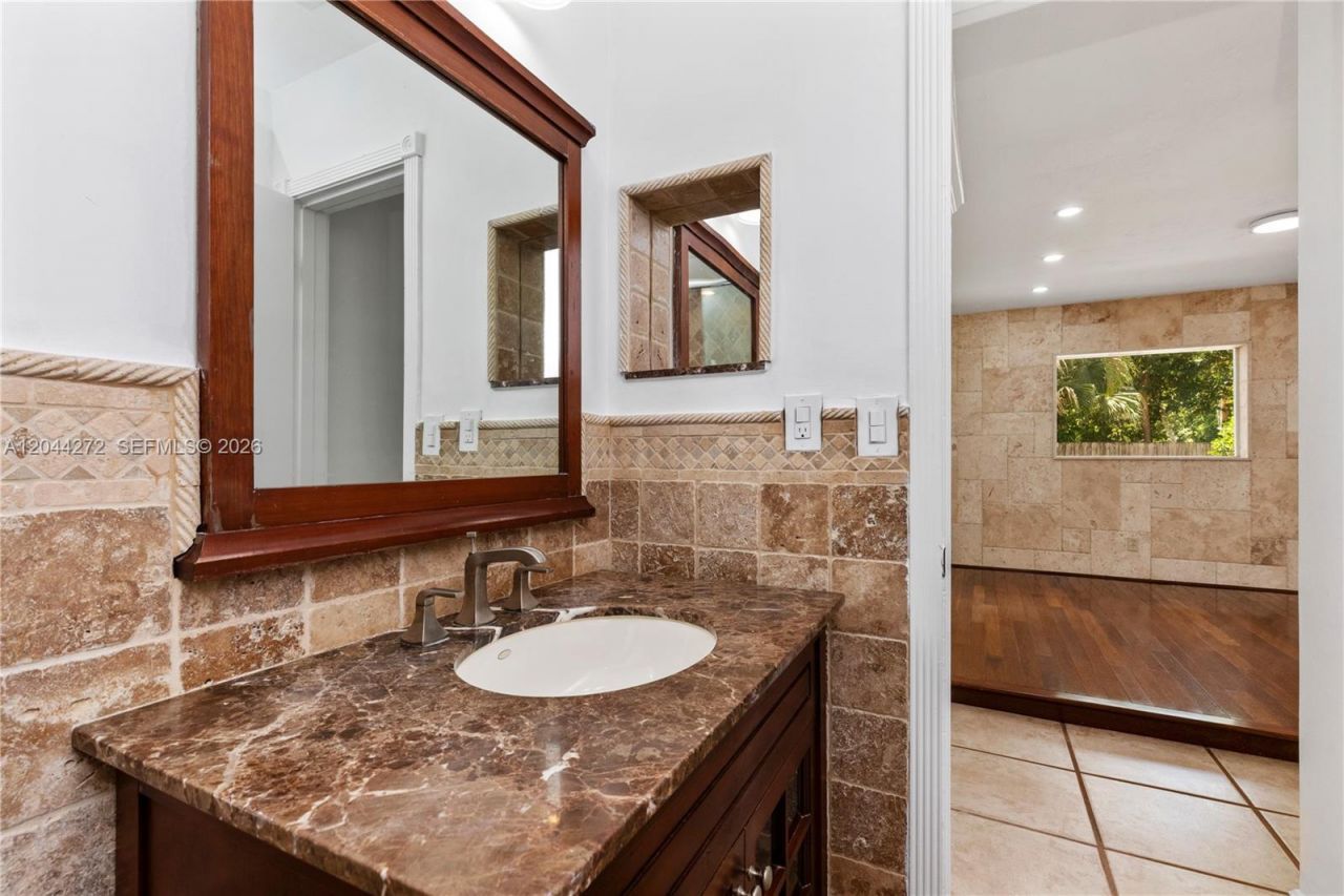 9030 SW 184th Ter , Cutler Bay, FL 33157 Photo