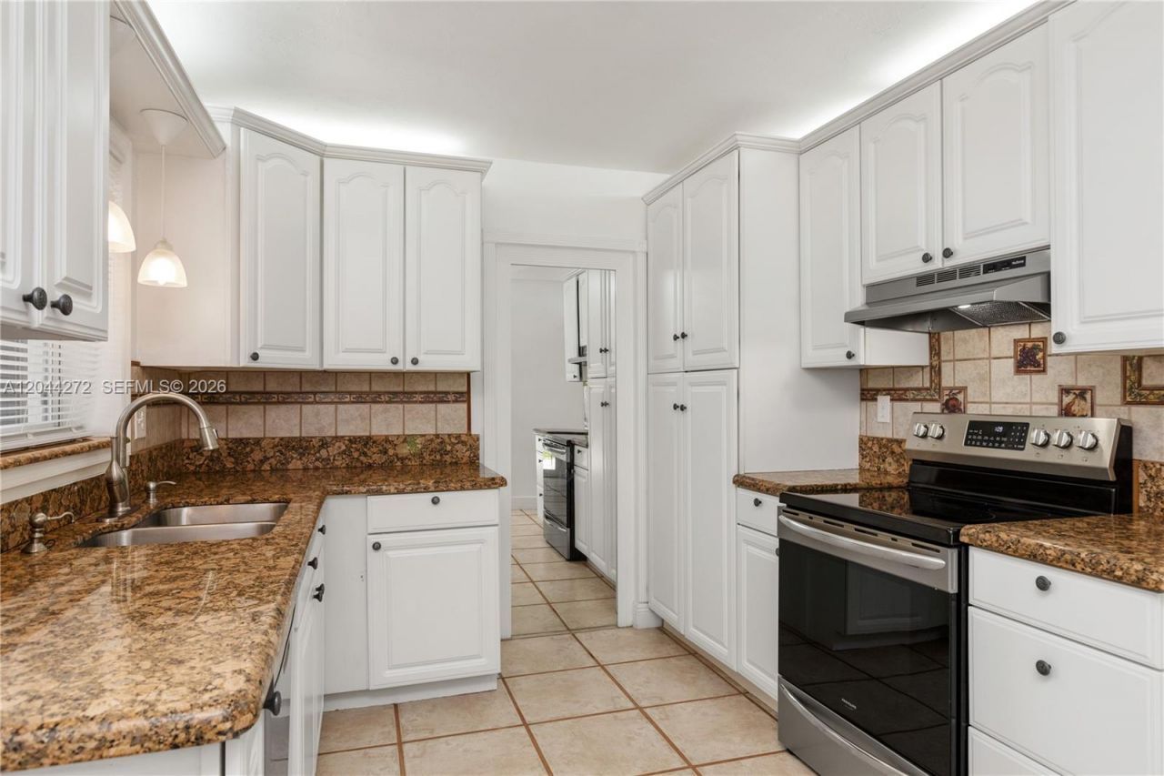 9030 SW 184th Ter , Cutler Bay, FL 33157 Photo