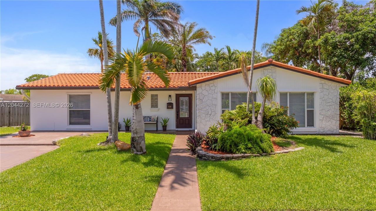 9030 SW 184th Ter , Cutler Bay, FL 33157 Photo