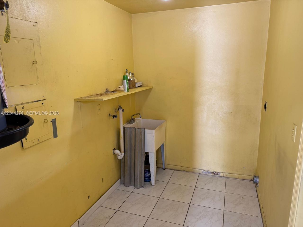 2428 NW 82nd St , Unit 2428, Miami, FL 33147 Photo