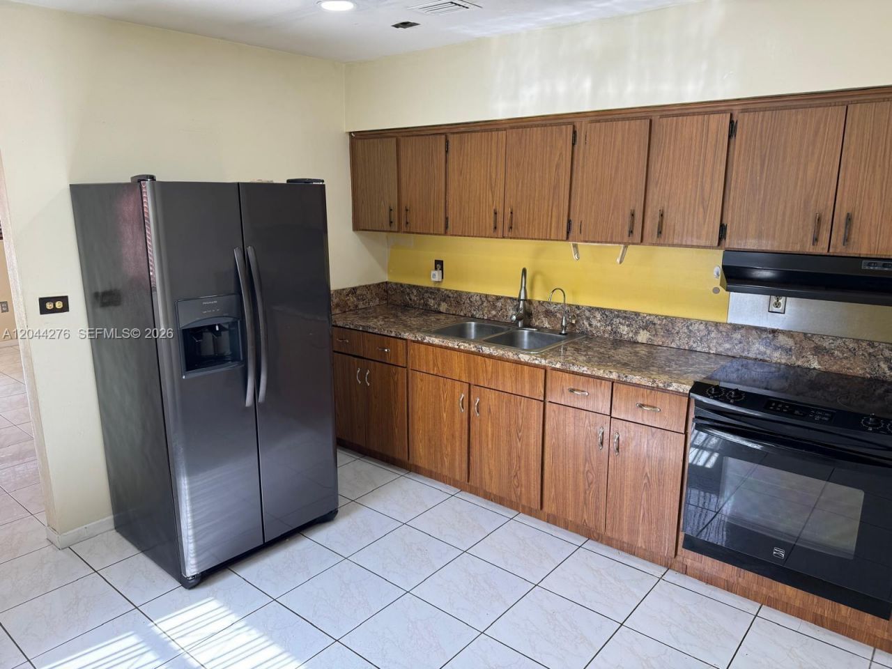 2428 NW 82nd St , Unit 2428, Miami, FL 33147 Photo