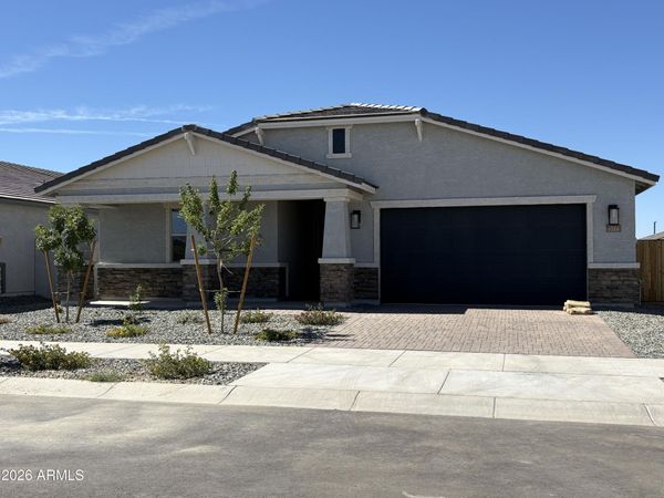 15775 W HONEYSUCKLE Drive W, Surprise, AZ 85387