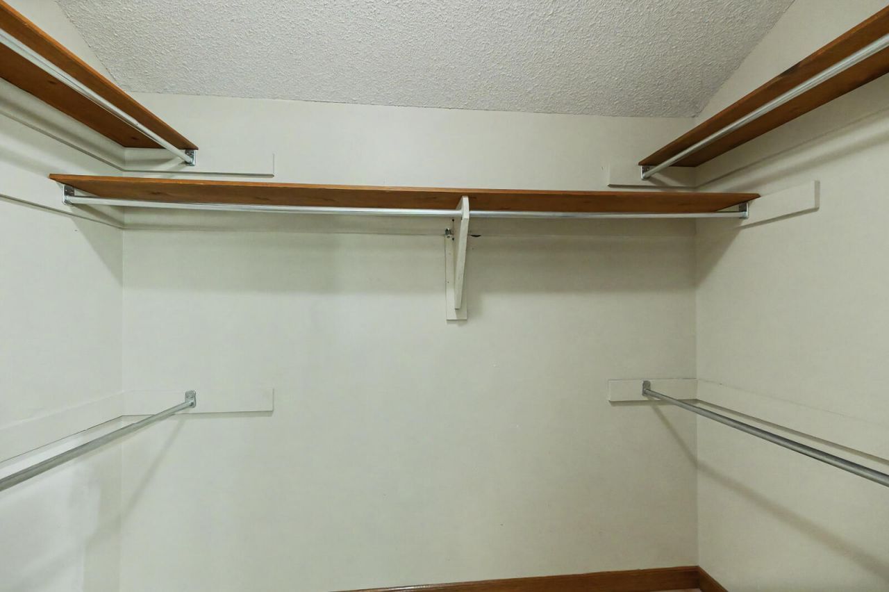 300 Eastover Circle Photo 22