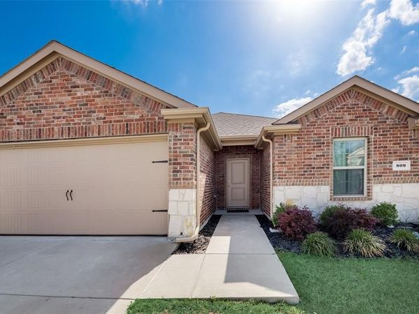 809 Meadow Wood Lane , Princeton, TX 75407