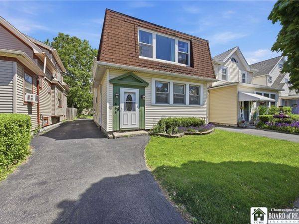 464 Taunton Place, Buffalo, NY 14216