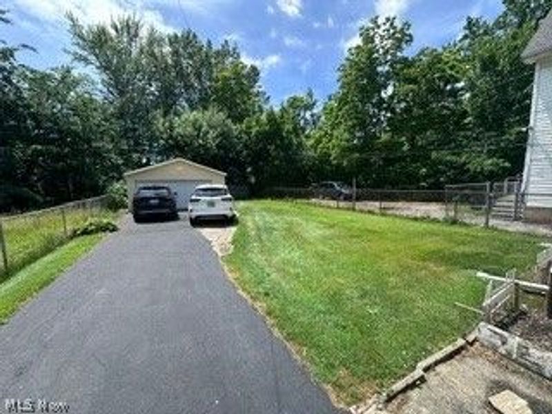 1722 Cliffview Road, Cleveland, OH 44112 Photo 11