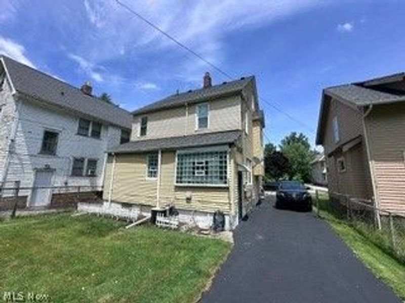 1722 Cliffview Road, Cleveland, OH 44112 Photo 12