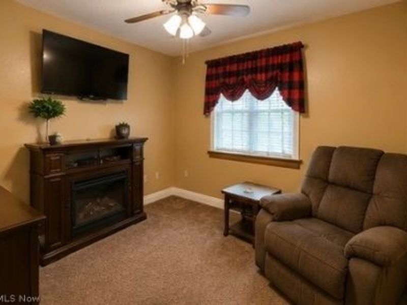 1722 Cliffview Road, Cleveland, OH 44112 Photo 3