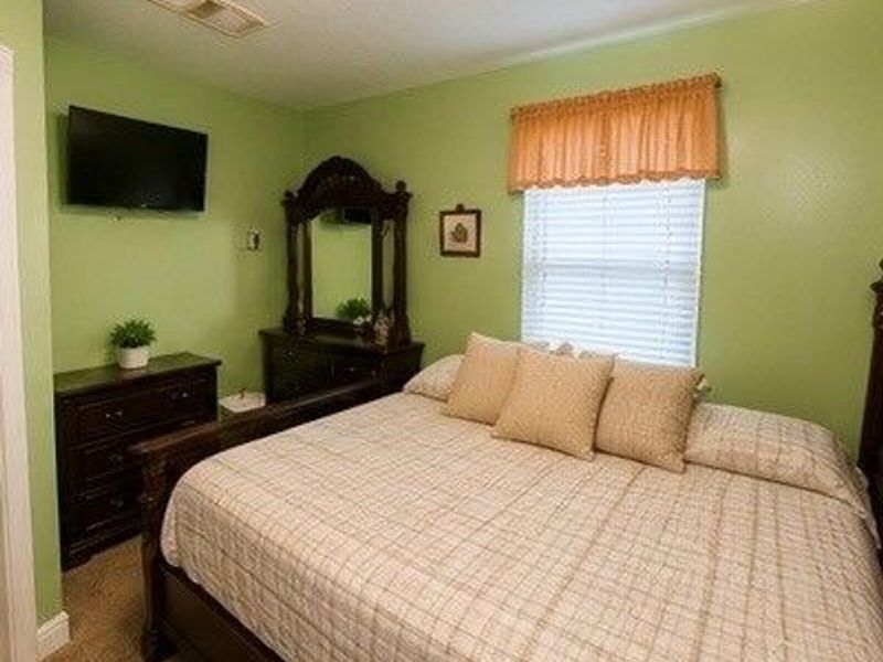1722 Cliffview Road, Cleveland, OH 44112 Photo 9