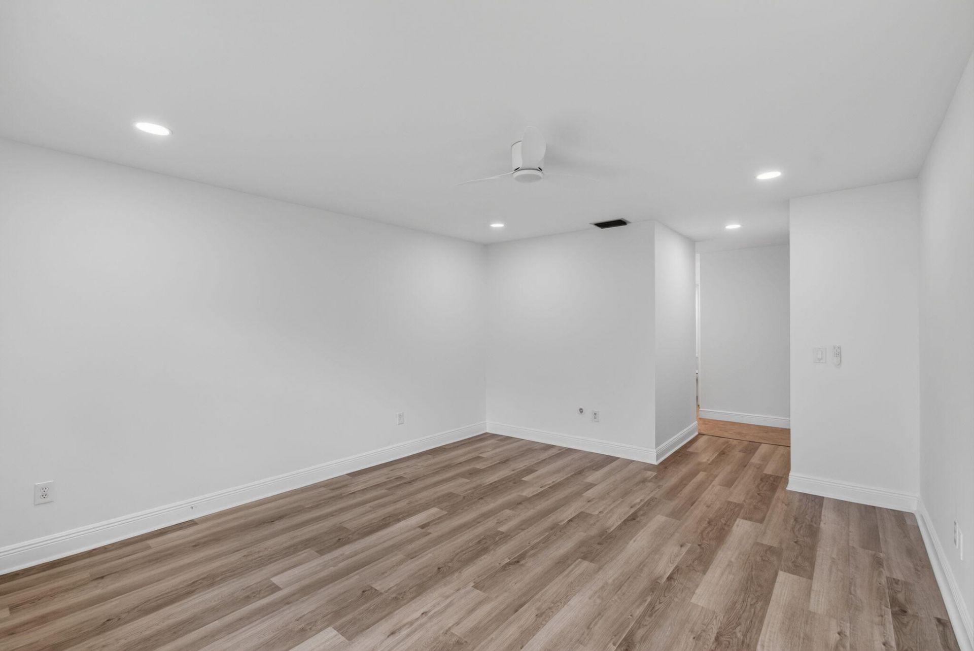 8460 Casa Del Lago, Boca Raton, FL 33433 Photo