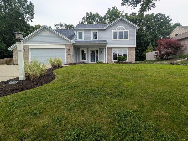 2725 Sweet Cider Road, Fort Wayne, IN 46818