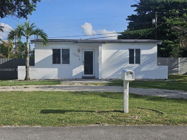 11000 SW 219th St , Miami, FL 33170