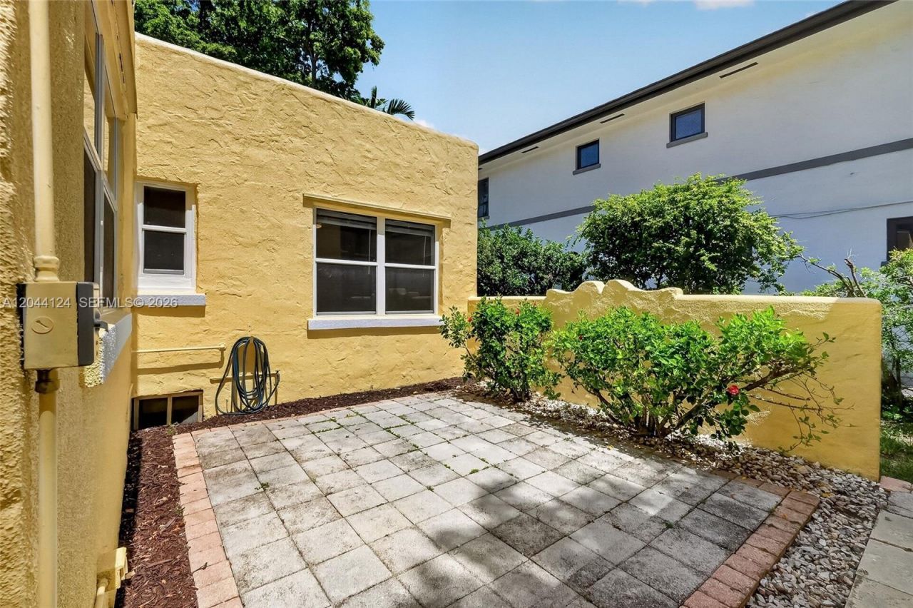 1107 Pizarro St, Coral Gables, FL 33134 Photo