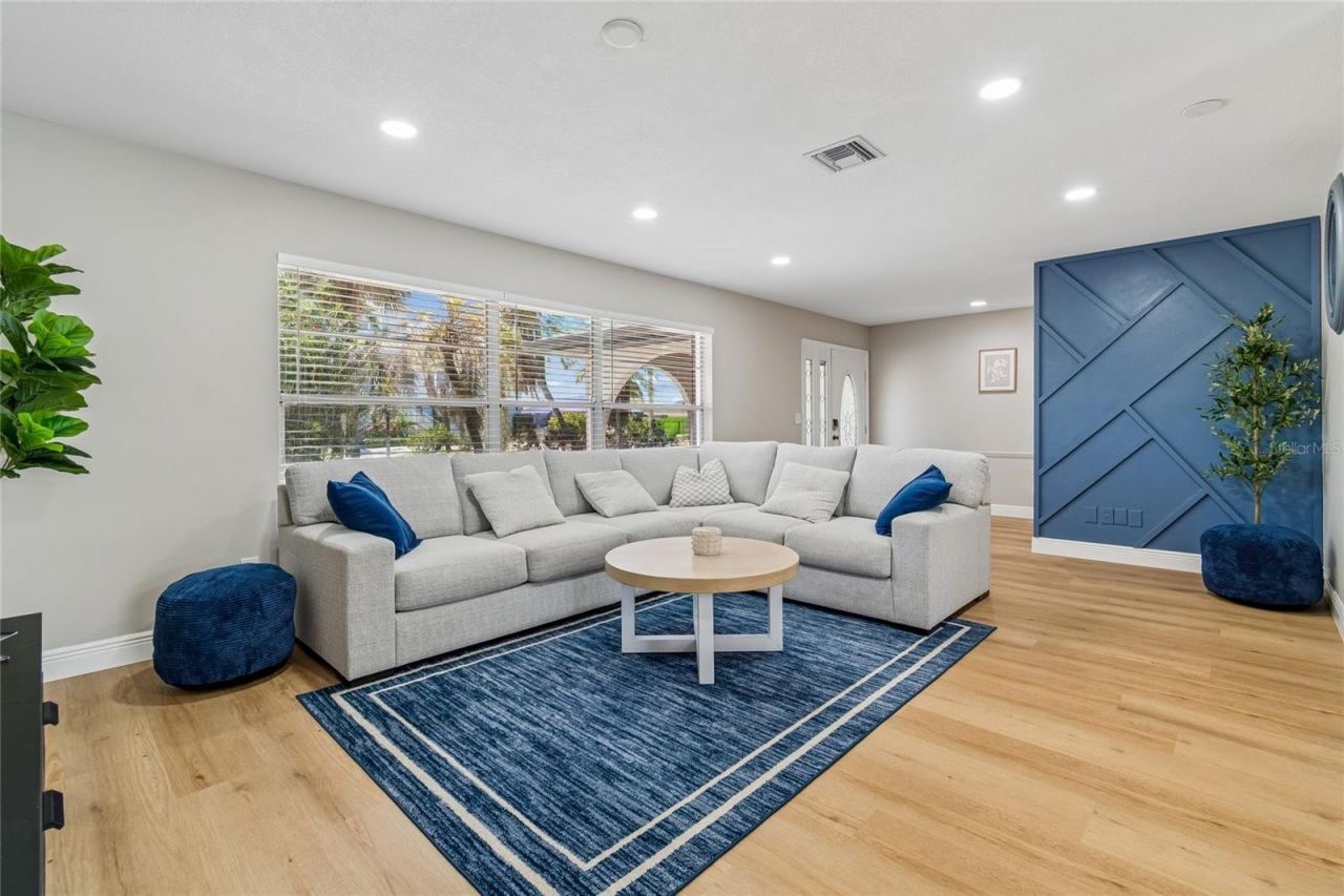 6331 Cocoa Lane , Apollo Beach, FL 33572 Photo