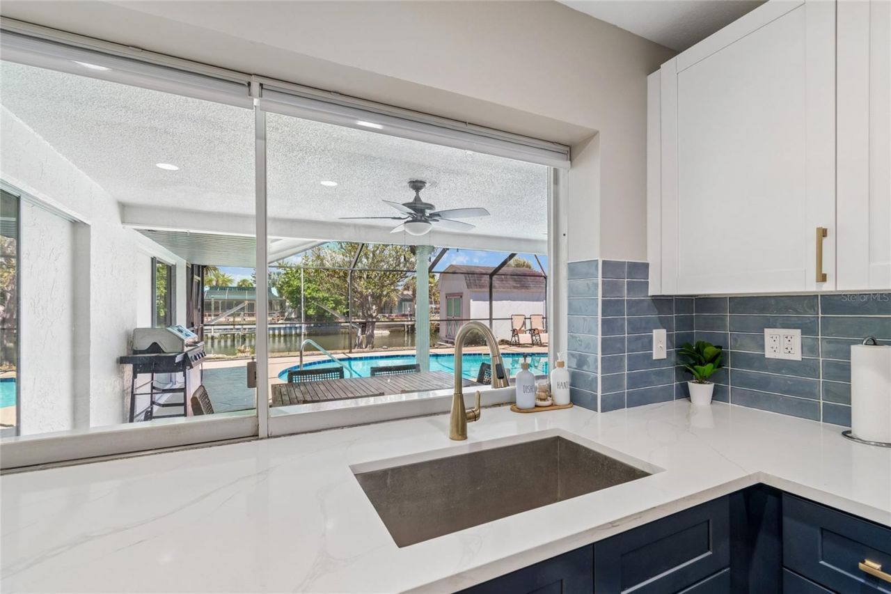 6331 Cocoa Lane , Apollo Beach, FL 33572 Photo