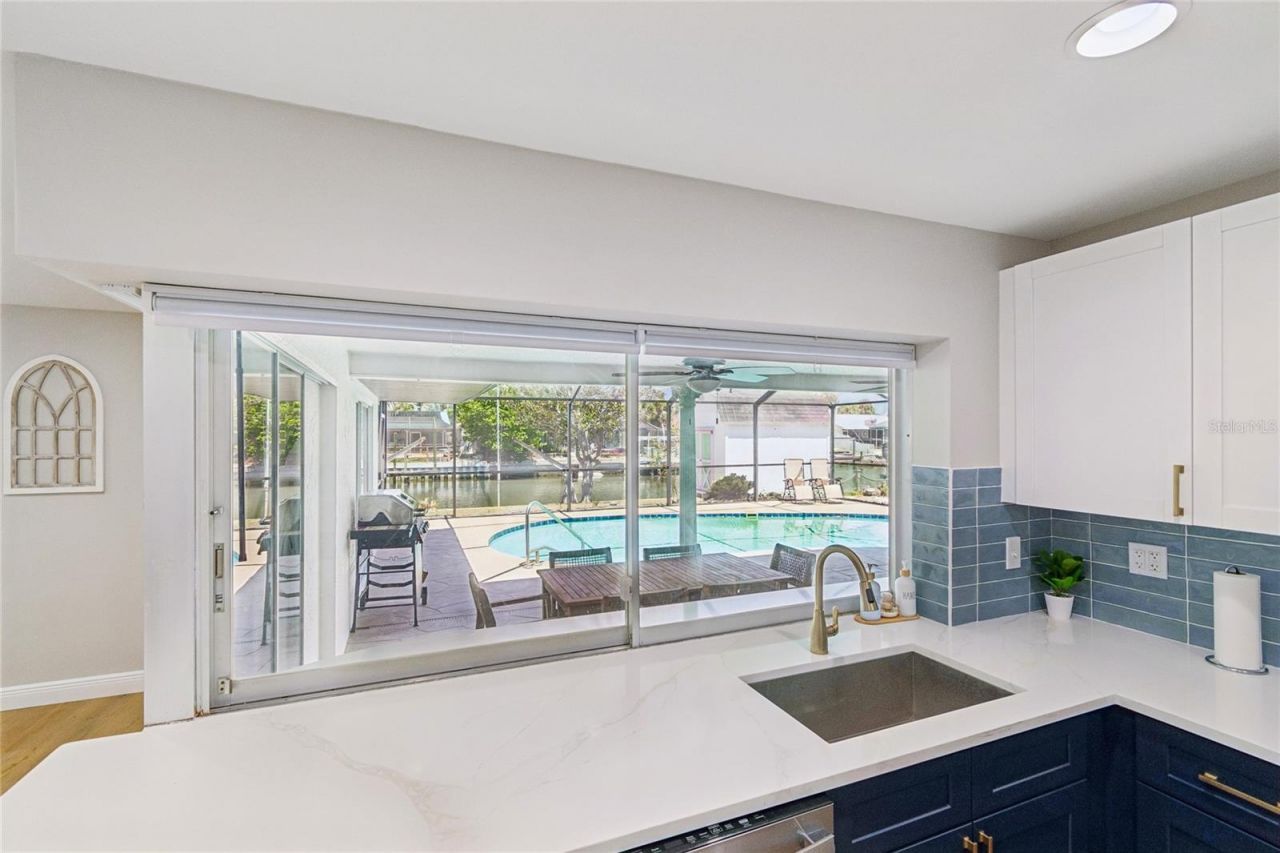 6331 Cocoa Lane , Apollo Beach, FL 33572 Photo