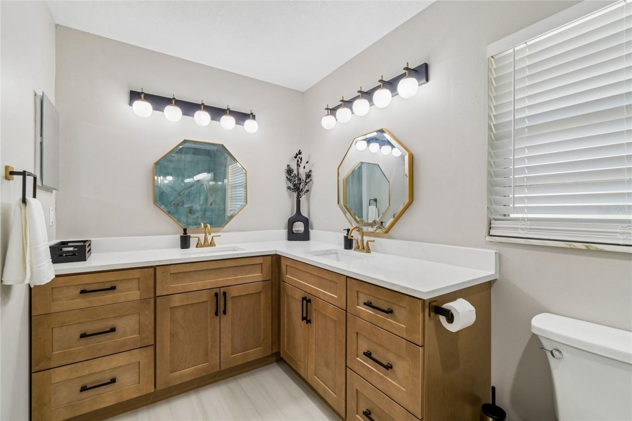 6331 Cocoa Lane , Apollo Beach, FL 33572 Photo