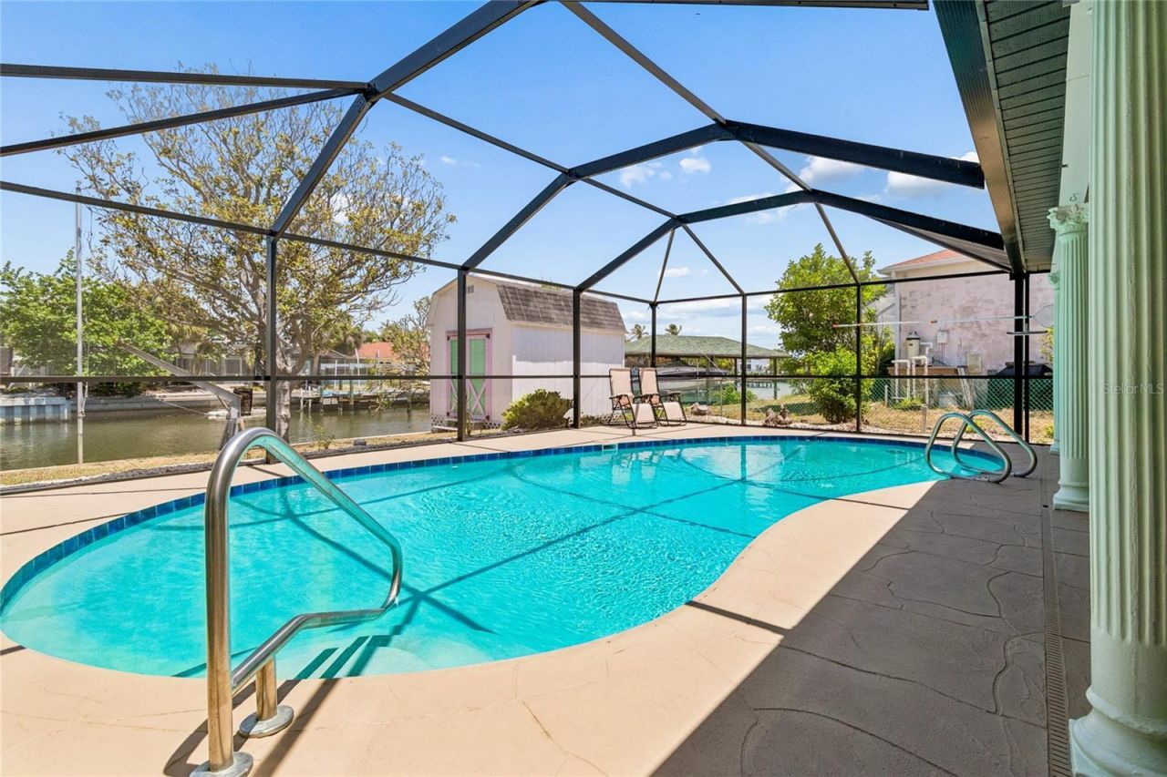 6331 Cocoa Lane , Apollo Beach, FL 33572 Photo