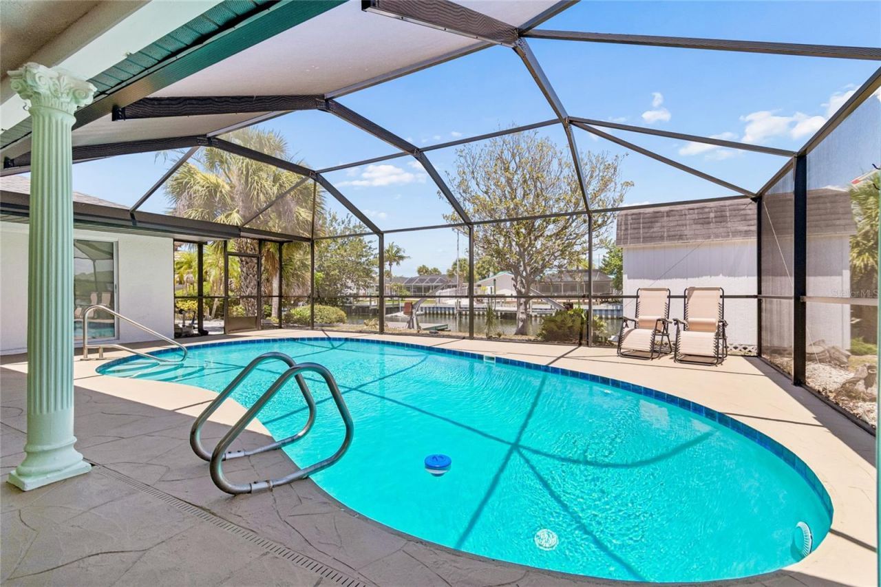 6331 Cocoa Lane , Apollo Beach, FL 33572 Photo