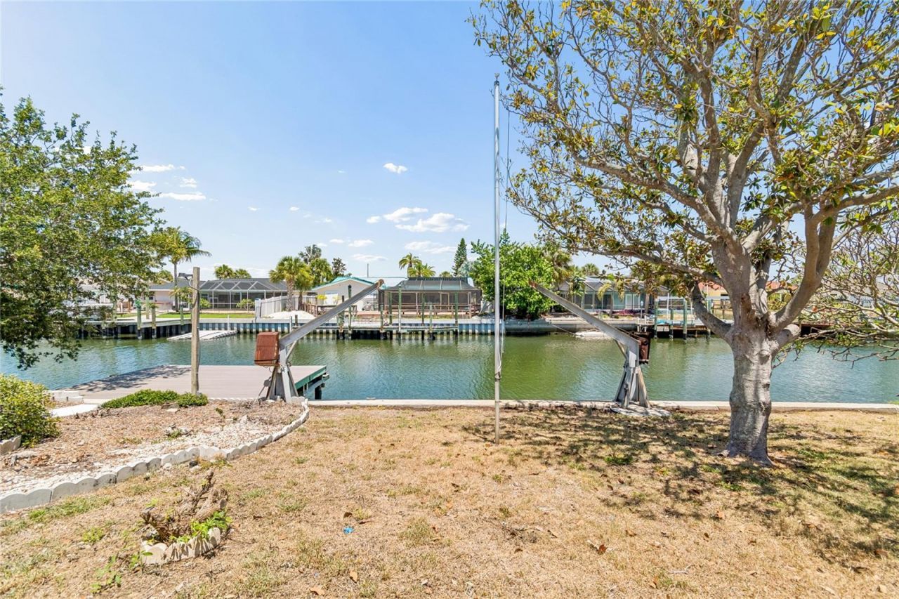 6331 Cocoa Lane , Apollo Beach, FL 33572 Photo
