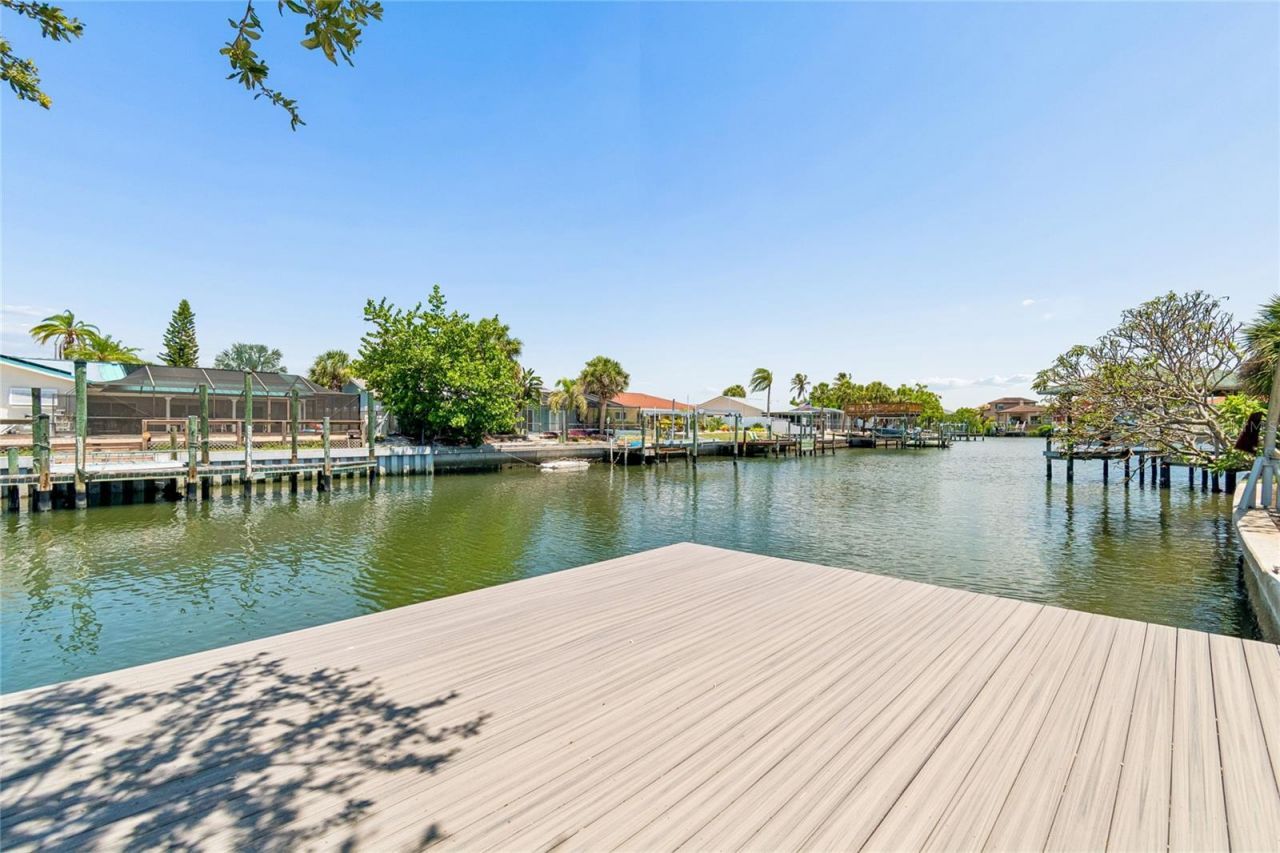 6331 Cocoa Lane , Apollo Beach, FL 33572 Photo