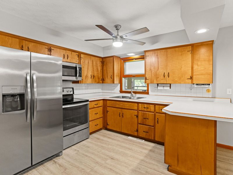535 Barnhart Road, Troy, OH 45373 Photo 13