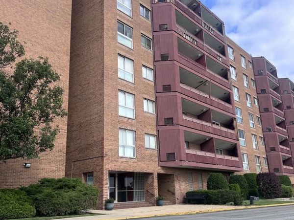 100 Park Avenue , Unit 205, Calumet City, IL 60409