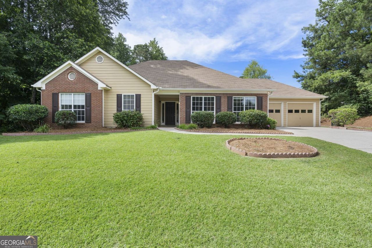 6375 Seymour Place Nw, Acworth, GA 30101 Main Photo