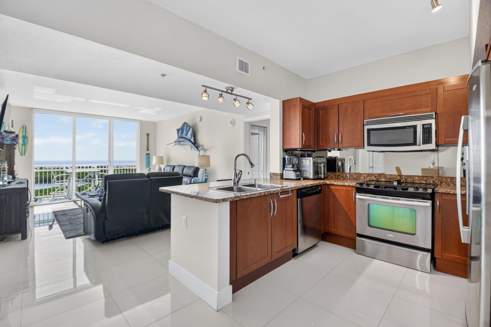 450 N Federal Highway, Unit 1406, Boynton Beach, FL 33435 Photo