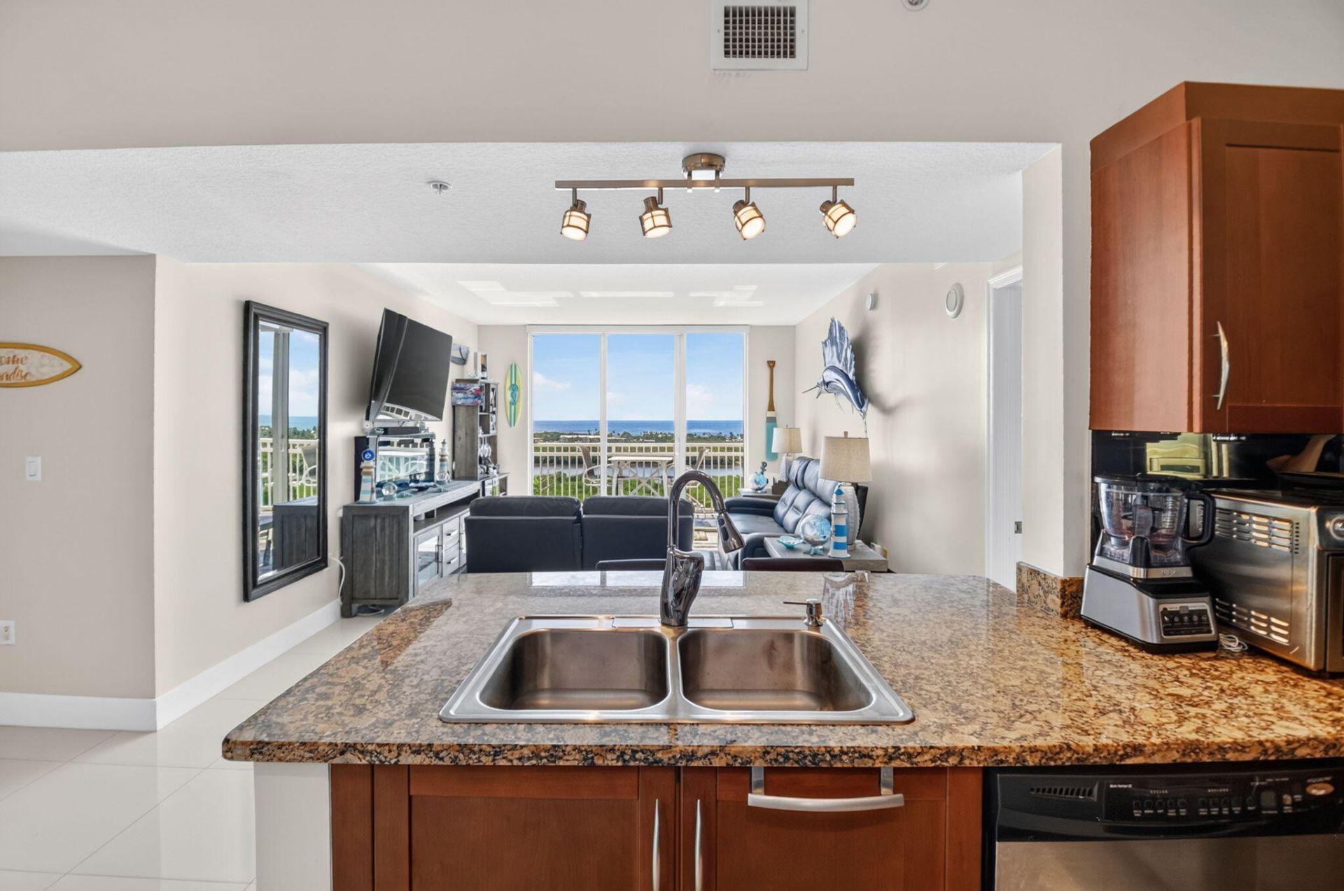450 N Federal Highway, Unit 1406, Boynton Beach, FL 33435 Photo