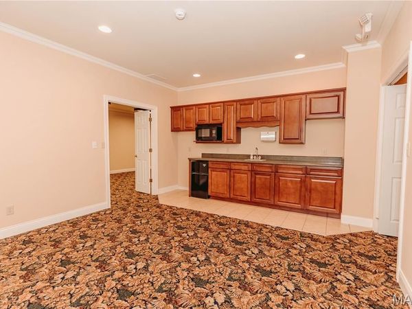 105 3rd Street E, Dixon, MO 65459