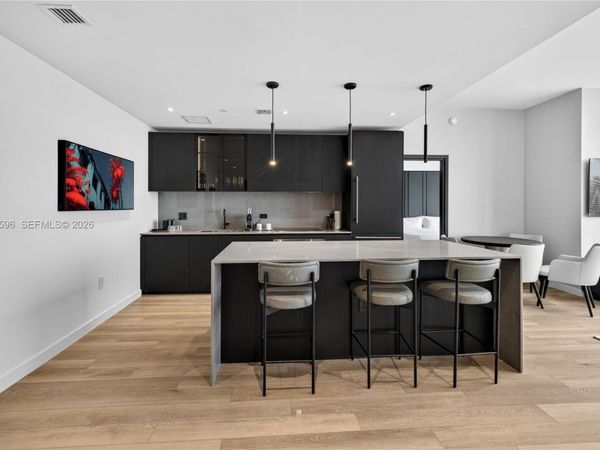 20 NE 11th , Unit 4702, Miami, FL 33132