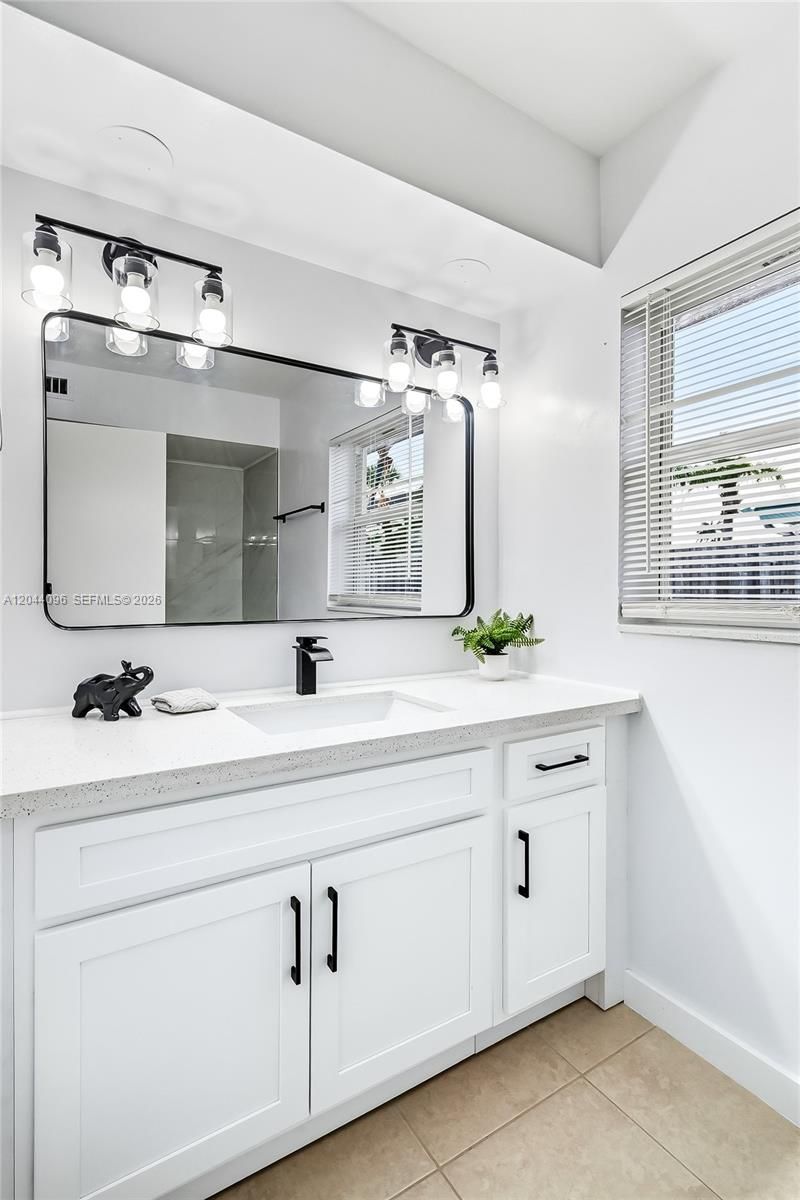106 E Park Ln E, Hypoluxo, FL 33462 Photo