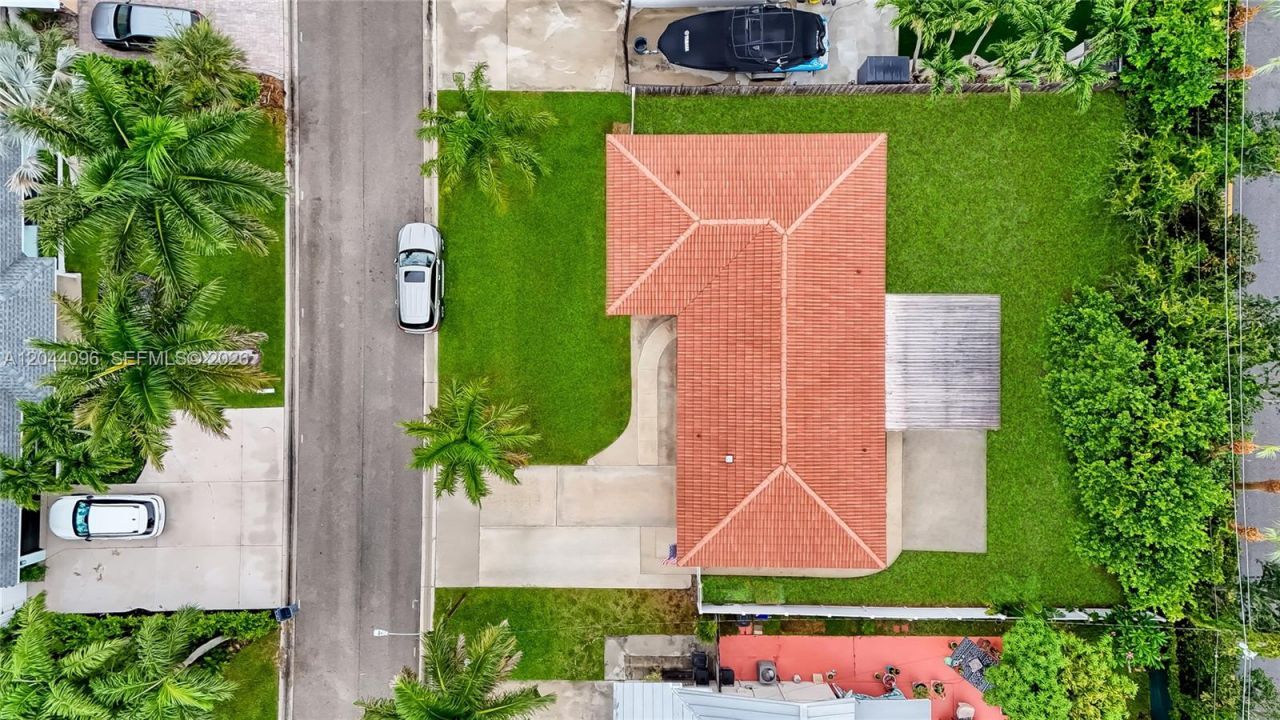 106 E Park Ln E, Hypoluxo, FL 33462 Photo